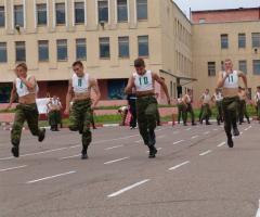 Standardele de fitness în armată pentru soldații contractuali și unele aspecte ale serviciului